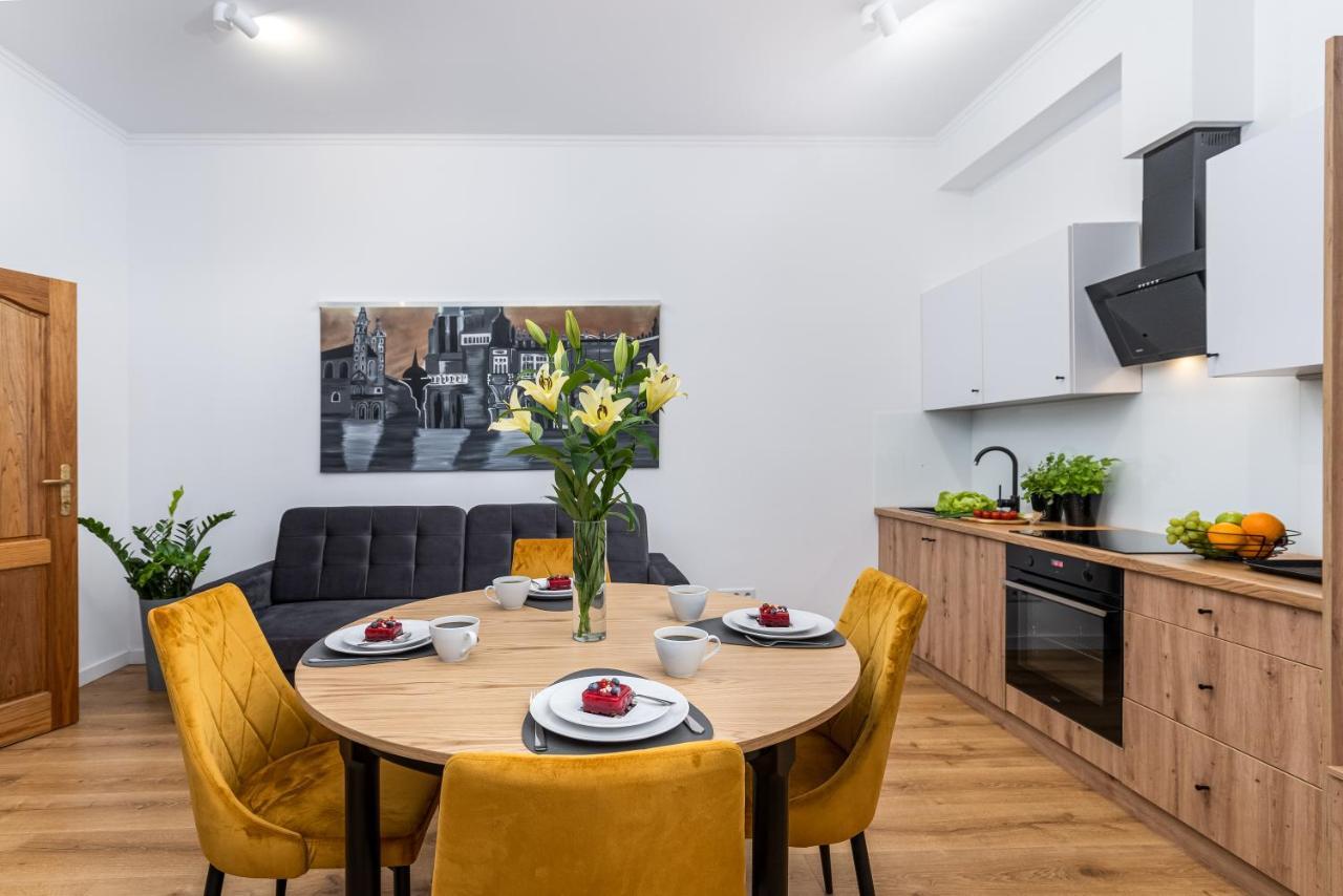Beautiful Cracow Apartments By Cozyplace クラクフ エクステリア 写真