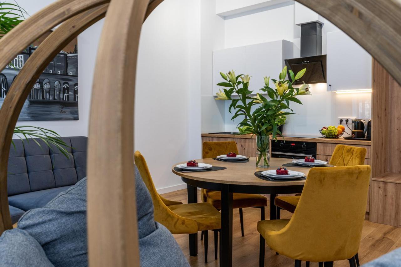 Beautiful Cracow Apartments By Cozyplace クラクフ エクステリア 写真