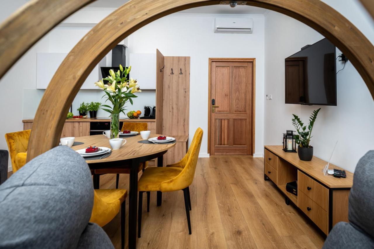 Beautiful Cracow Apartments By Cozyplace クラクフ エクステリア 写真